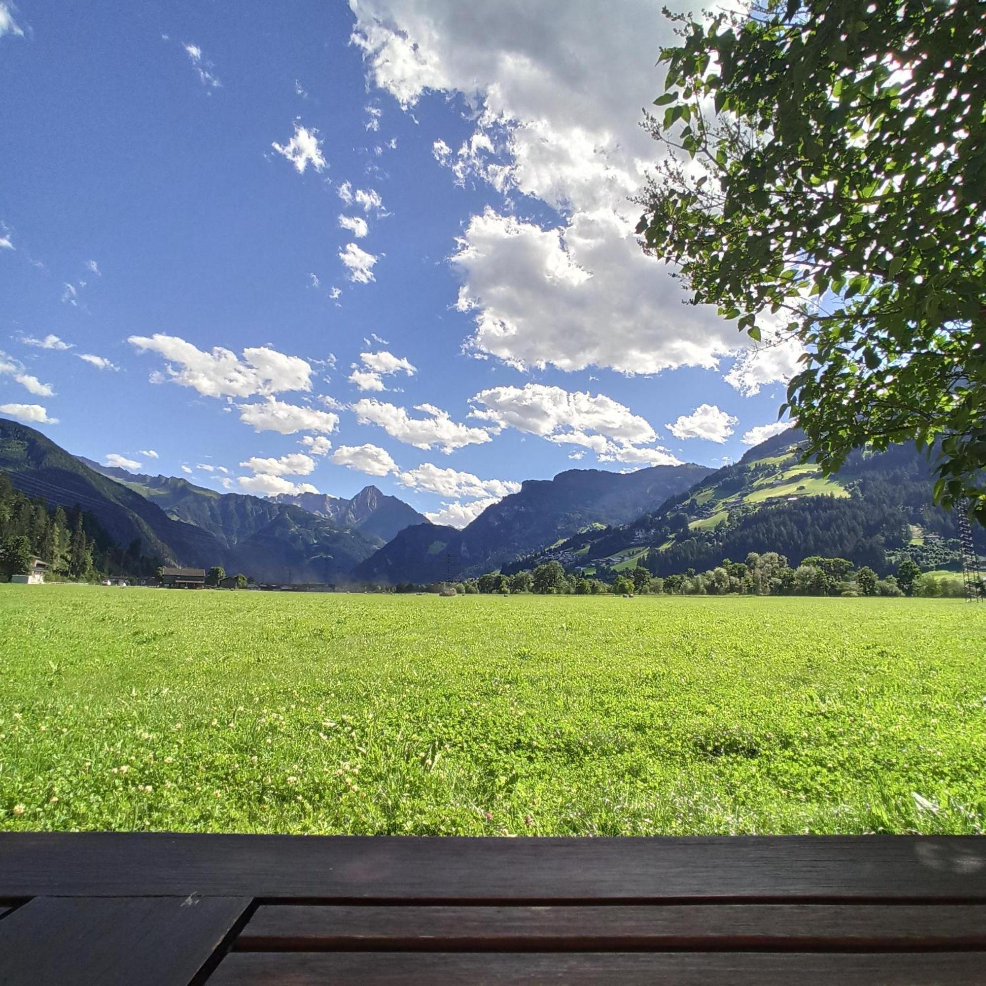 Ferienwohnung Zillertaler Alpenblick Zell am Ziller Dış mekan fotoğraf